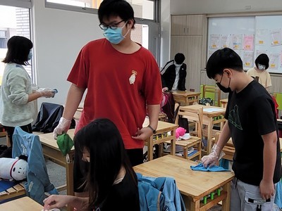 111.04.22全校師生消毒圖片