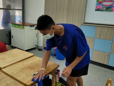 111.04.22全校師生消毒圖片