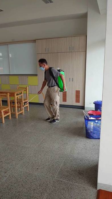 1110621-30各間教室消毒圖片
